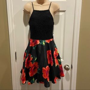 Jodi Kristopher Black Floral Homecoming Dress Size 5 NWT